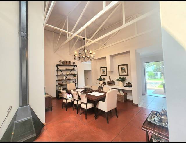 4 BEDROOM HOUSE FOR SALE IN ZAMBEZI COUNTRY ESTATE
